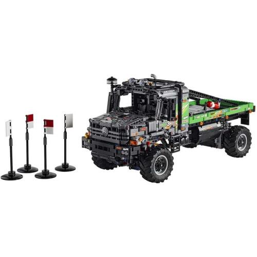 Lego Technic 4x4 Mercedes-Benz Zetros Kamyon 42129 - 3