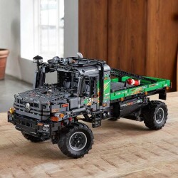 Lego Technic 4x4 Mercedes-Benz Zetros Kamyon 42129 - 5